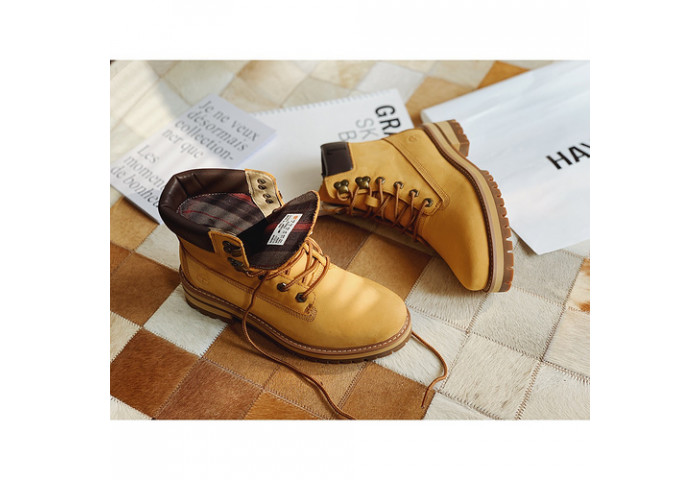 Timb**1*nd boots