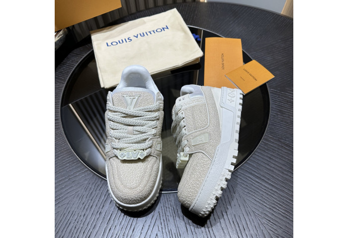LOVT SNEAKER lv-299