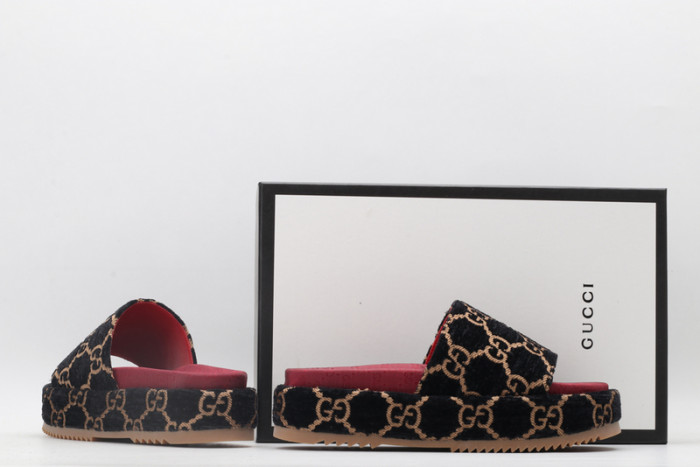guc sandal