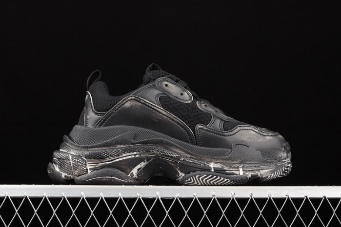 bl triple s trainers sneakers 082539