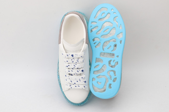 alex mcqu sneakers