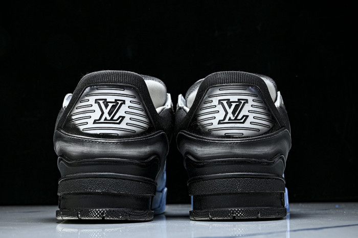 LOVT SNEAKER lv-552