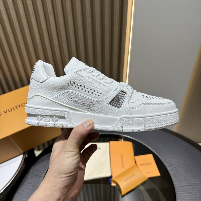 LOVT SNEAKER lv-205