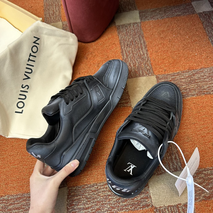 LOVT SNEAKER lv-240