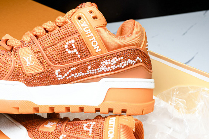 LOVT SNEAKER lv-201