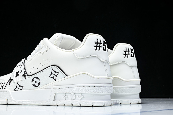LOVT SNEAKER lv-559