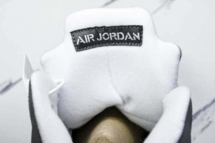 Jordan 5 Retro 