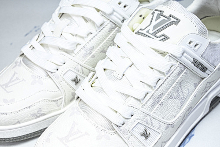 LOVT SNEAKER lv-502