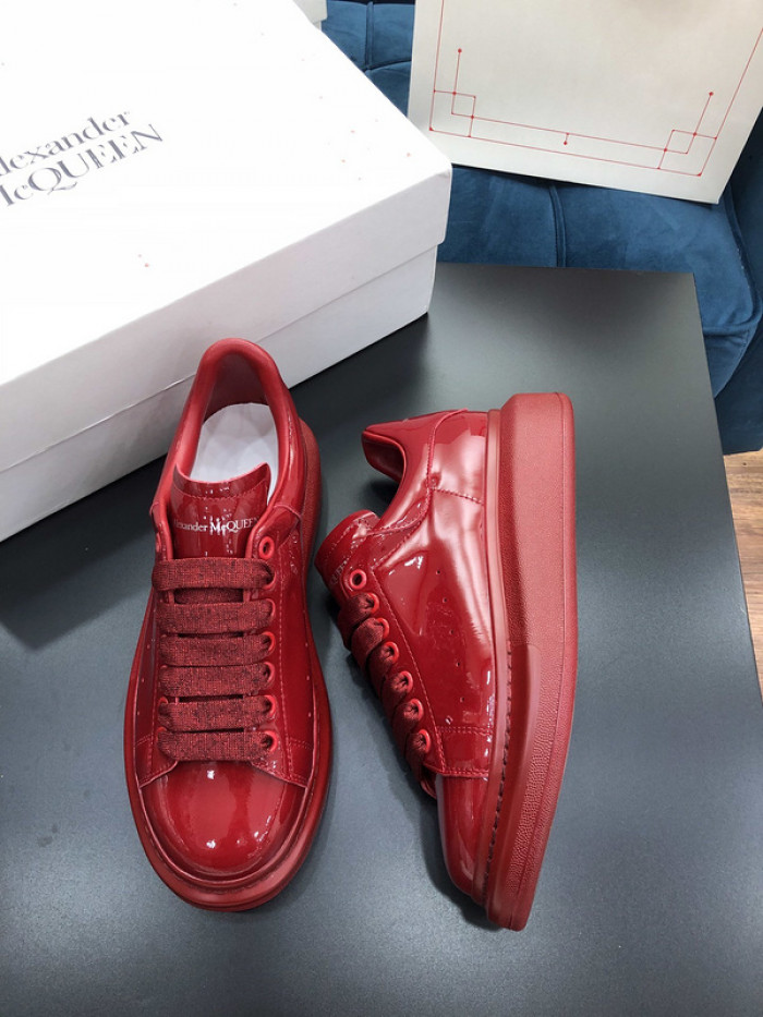 alex mcqu sneakers