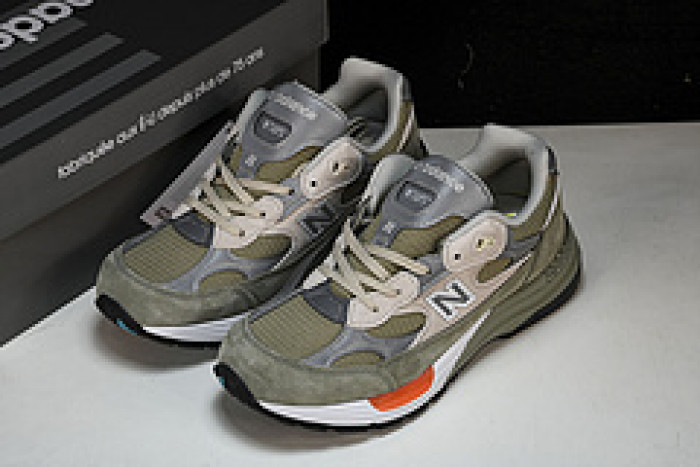 wtaps x new Ba1an*e 992“olive drab“ m992wt