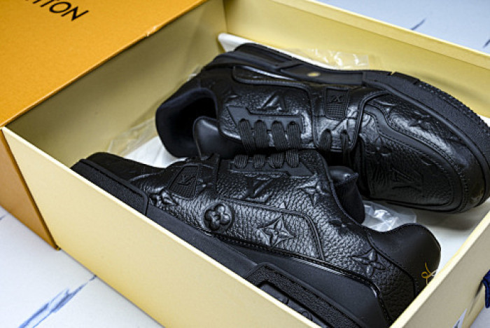LOVT SNEAKER lv-535