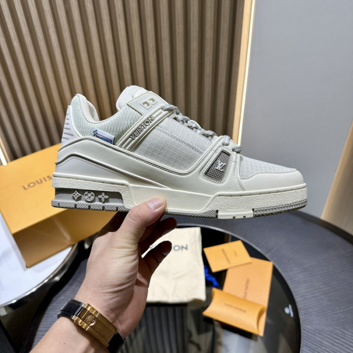 LOVT SNEAKER lv-218
