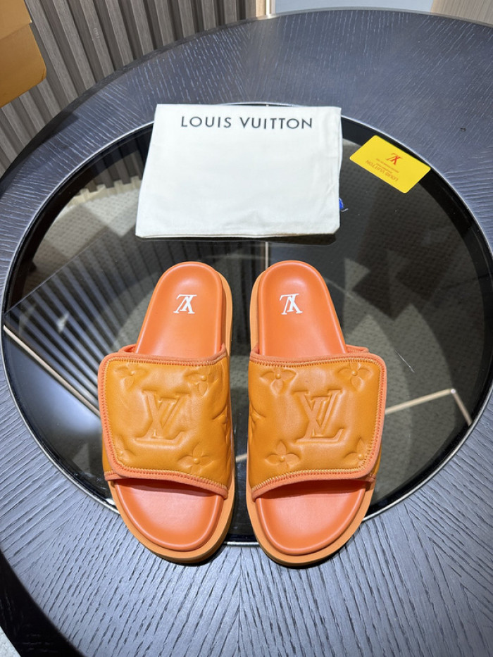 lovt sandal