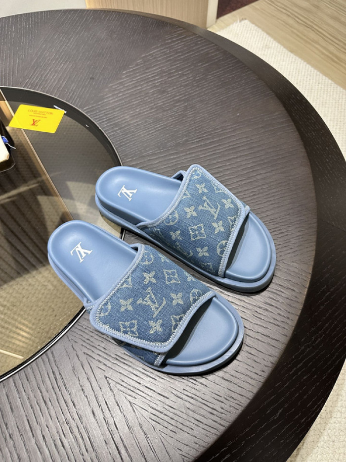lovt sandal