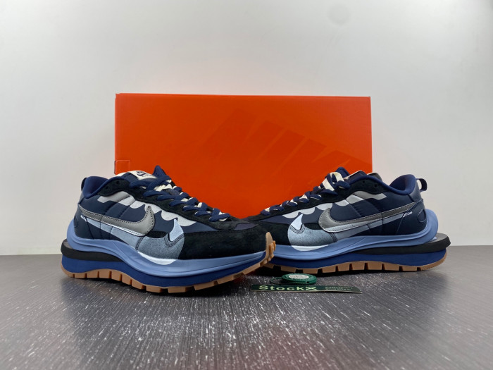 sacai x vaporwaffle dd1875-700