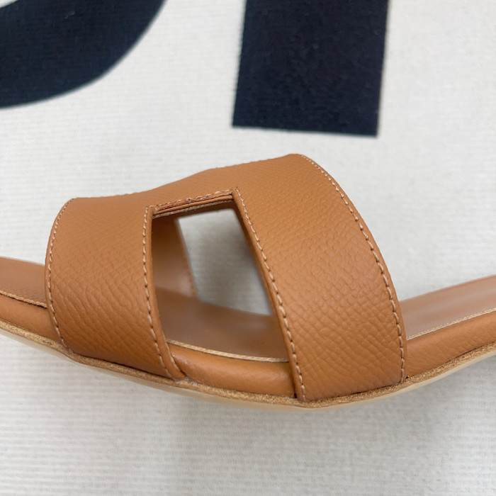 her slides 2306095