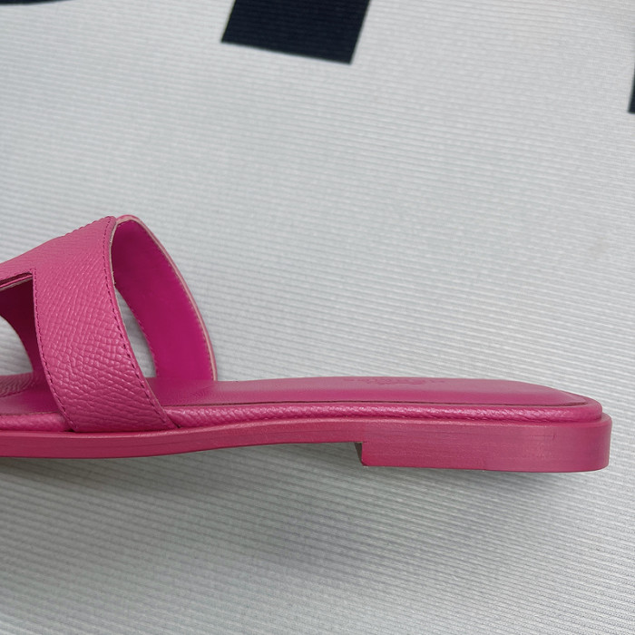 her slides 23060910