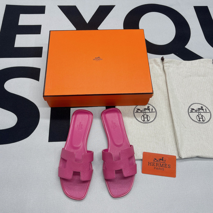 her slides 23060910