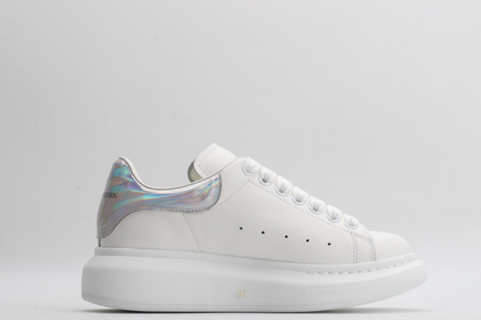 alex mcqu sneakers