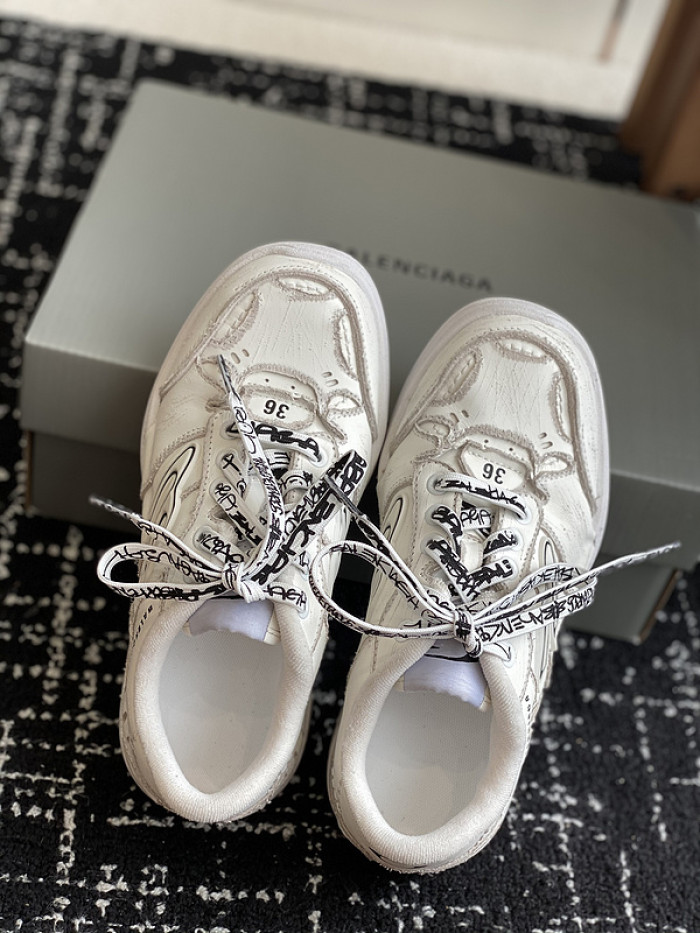 BL Hamptons Worn-Out BHW-3