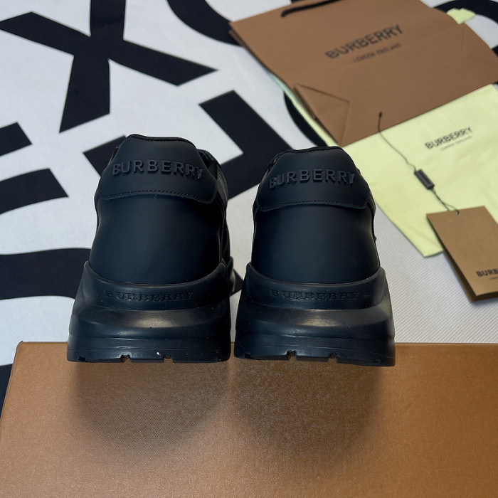 BUBERY SNEAKER