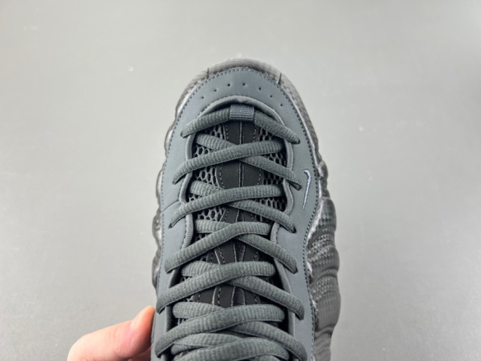 Nike Air Foamposite One “Carbon Fiber " HF2902-002