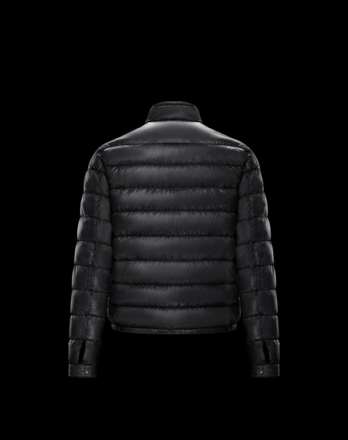 win clothes (light/ thin type) cl37